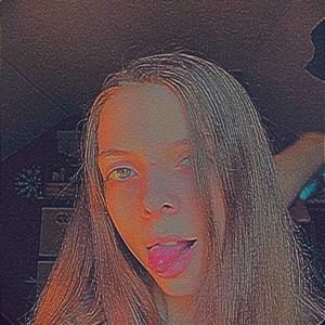 Meet your Posher, Devin